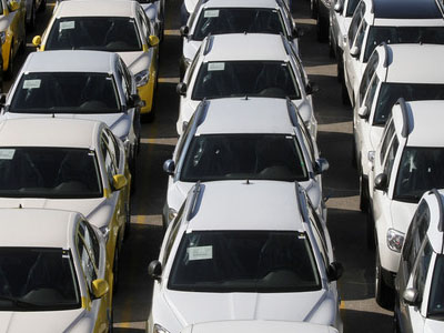 Κατρακυλούν οι πωλήσεις αυτοκινήτων και στην Ιταλία